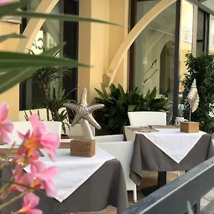 *** Hotel La Conchiglia Italia